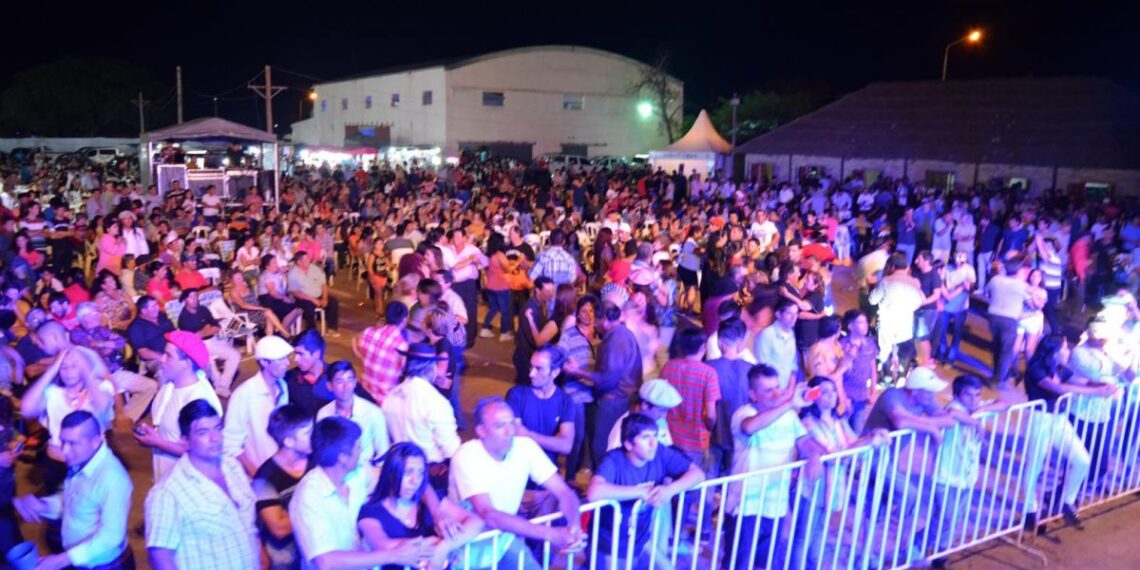 Telares canta en Enero