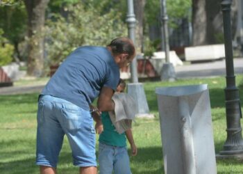 Arranca el 2022 con una temperatura de 43 grados
