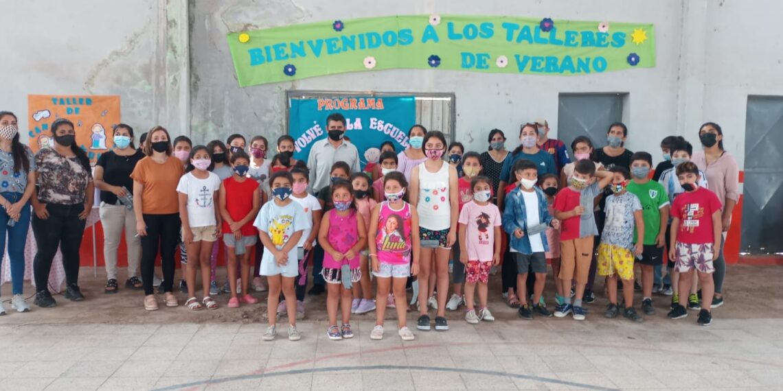 Inicio de actividades del Programa VOLVE A LA ESCUELA en Los Telares