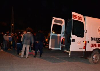 violento choque frontal de motos dejo dos mujeres lesionadas