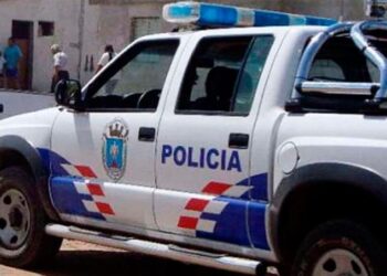 Dejó la puerta de su casa abierta y le robaron la billetera con $60 mil en efectivo