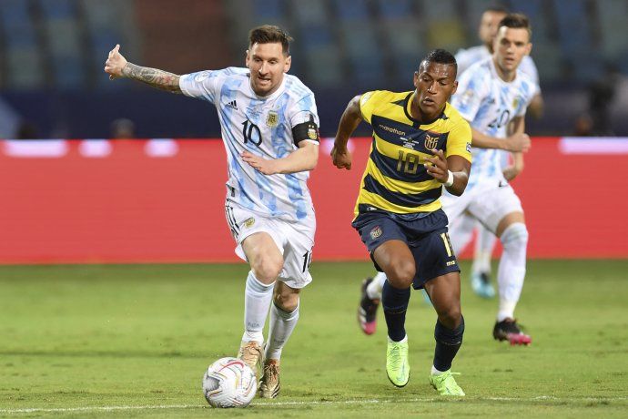 Argentina visita a Ecuador con el objetivo de igualar su mejor serie invicta