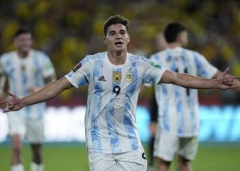 Argentina empató con Ecuador y cerró con un invicto récord