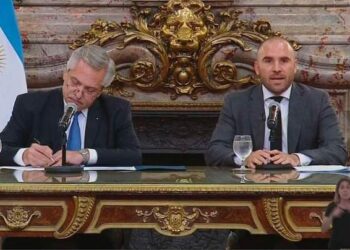 El Gobierno anunció un bono de $12.000 para jubilados y dos de $9000 para trabajadores informales