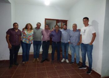 El Intendente de Los Telares tuvo una reunión de trabajo con los comisionados del Departamento Salavina: