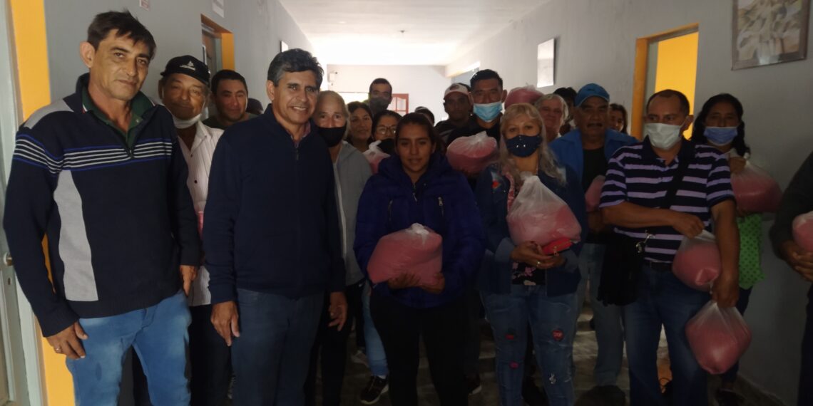 Entregan semillas del programa Pro Agro en Los Telares
