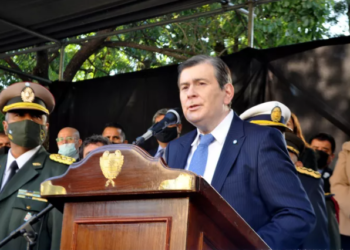 El Gobernador Gerardo Zamora participó del acto por el 25 de mayo