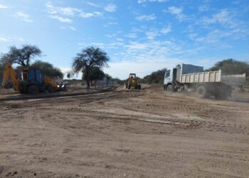 La Municipalidad de Los Telares sigue trabajando en el reacondicionado de caminos vecinales