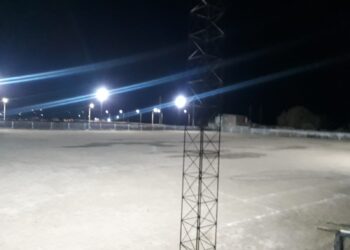 Municipalidad de Los Telares gestiono a través del Gobierno provincial la nueva iluminación del club defensores
