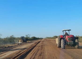 Reanudaron los trabajos de enripiado del camino Los Telares – Chilca Juliana