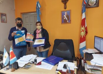 La Municipalidad de Los Telares entrego Bandera de Nación y Provincia al colegio secundario Jorge Washington Abalos