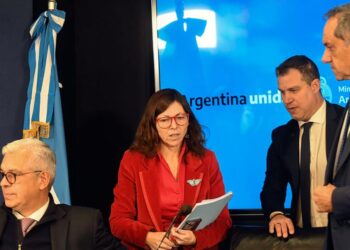 La ministra Batakis detalló una serie de primeras medidas de su gestión