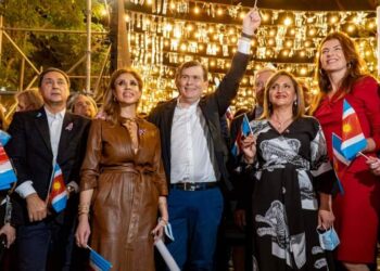 El Gobernador Gerardo Zamora participó de la vigilia por los 469 años de la Madre de Ciudades