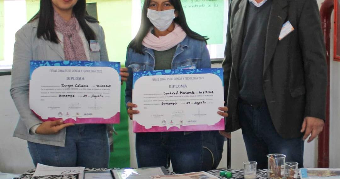 Alumnos del EDJA del colegio secundario Jorge Washington Abalos participaron de la feria de ciencia y tecnología en sumanpa