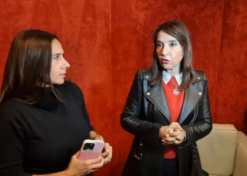 La Nación se hará cargo de financiar una hora más de clases