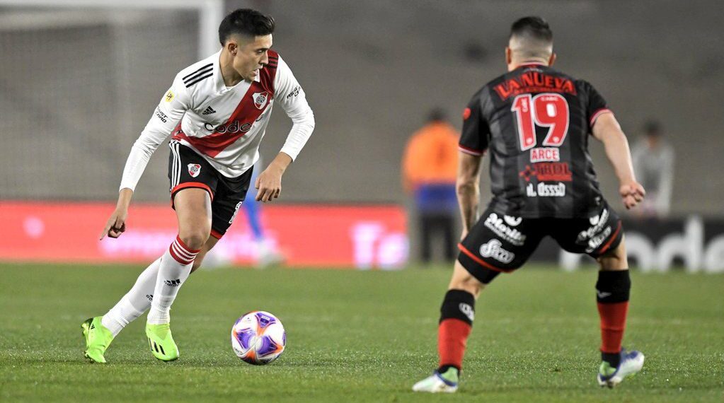River se impuso en el Monumental y le ganó a Barracas por 2 a 0