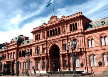 Amenaza de bomba en Casa Rosada y el Ministerio de Defensa