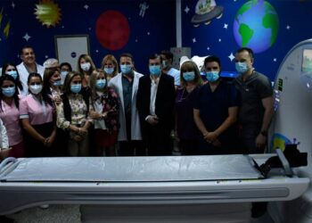 Zamora habilitó un Centro de Simulación Infantil y entregó un tomógrafo de última generación en el CEPSI