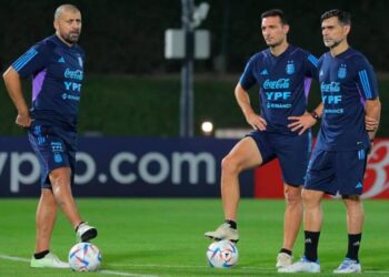 Scaloni y un nuevo entrenamiento clave con el foco puesto en Acuña y Papu Gómez