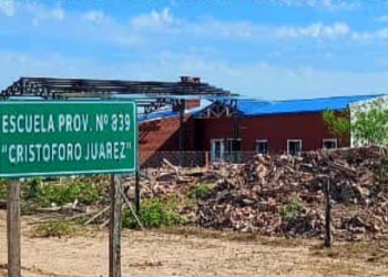 El Comisionado de Villa Salavina visitó obras en la escuela de Verón