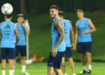 Selección argentina: De Paul trabajó diferenciado y encendió las alarmas