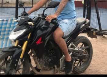 Piden colaboración por el robo de una motocicleta
