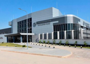 Policía exonerado se puso violento y golpeó a personal del guardia en el CIS Termas