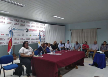 La Intendente de Los Telares Nora Roldán participó del encuentro provincial de la Mesa Radical del Frente cívico