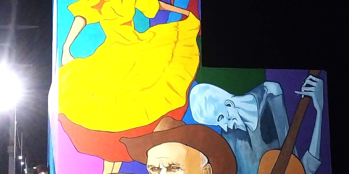 La comisión de Chilca Juliana remodela el arco de entrada
