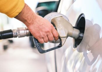 Desde el sábado 15 de abril aumentan los combustibles un 4% mensual hasta agosto