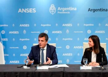 Las jubilaciones aumentan 20,92% a partir de junio y se entregará un bono por tres meses