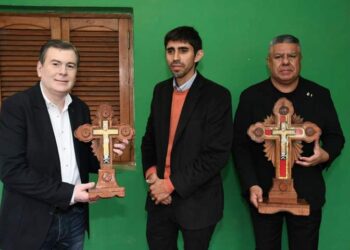 EL GOBERNADOR ZAMORA JUNTO AL PRESIDENTE DE LA AFA CHIQUI TAPIA PARTICIPARON DE LA MISA CENTRAL EN HONOR AL SEÑOR DE MAILIN.