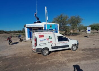 Mediante convenio La municipalidad de Los Telares con la empresa conectarSe proveyó de Wifi a Instituciones de la Localidad de Vaca Human