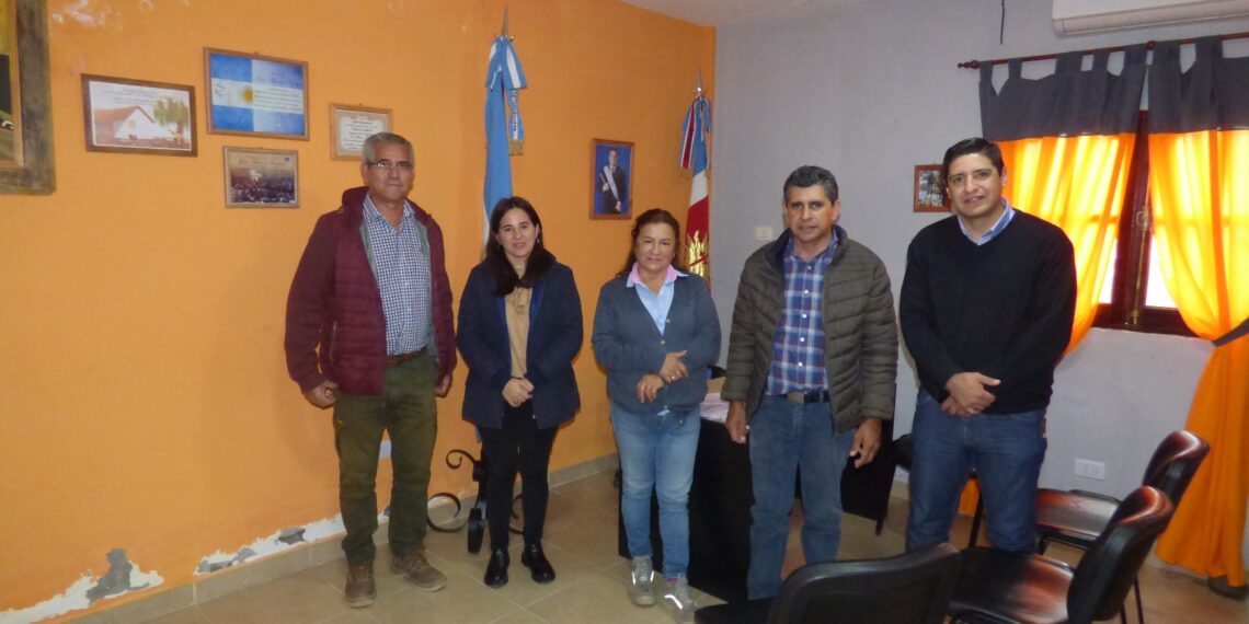 La Intendente Nora Roldán se reunión con el presidente de Recursos Hídricos Ing. Montero