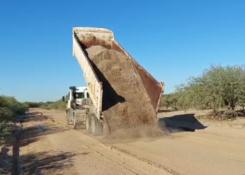 La Municipalidad de Los Telares realiza trabajos de reparación y mantenimiento de caminos