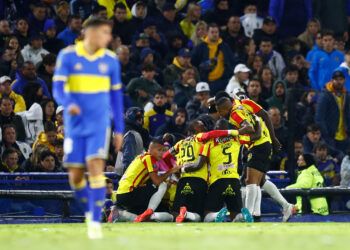 El Xeneize perdió por 1-0 ante el conjunto cafetero y no pudo asegurar la clasificación a octavos de final de la Copa Libertadores.