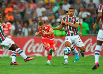 River tuvo una noche difícil, cayó por 5-1 en Río de Janeiro y quedó complicado en el Grupo D.
