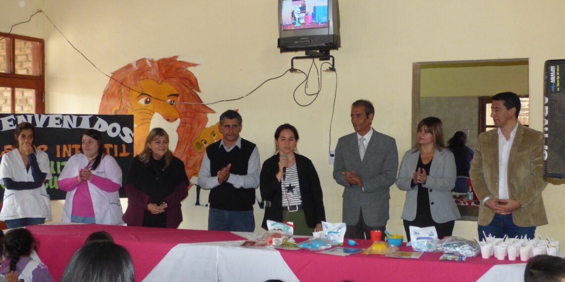 La Municipalidad de Los Telares realizó el lanzamiento oficial del programa mis primeros 1700 días en el  comedor infantil
