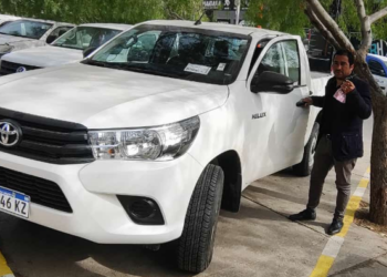 Camioneta 0km para la Comisión Municipal de Villa Salavina