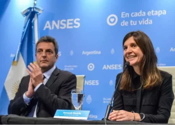 Anunciaron créditos de $400 mil a jubilados y $150 mil a pensionados, con tasa de interés de 29%