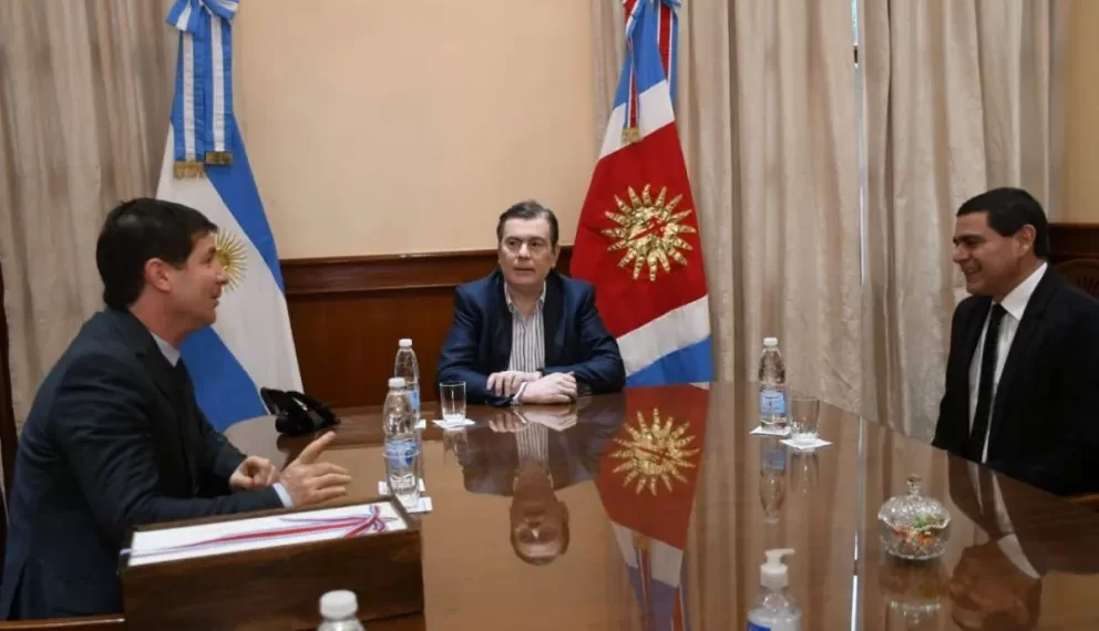 Zamora y el Director de CEPAL se reunieron para fortalecer la colaboración en desarrollo económico y tecnológico
