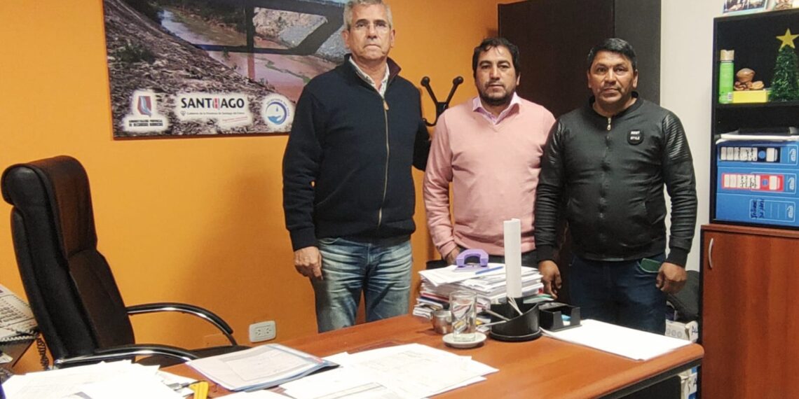 Autoridades Municipales de Villa Salavina y Sabagasta se reunieron con el presidente de Recursos Hídricos