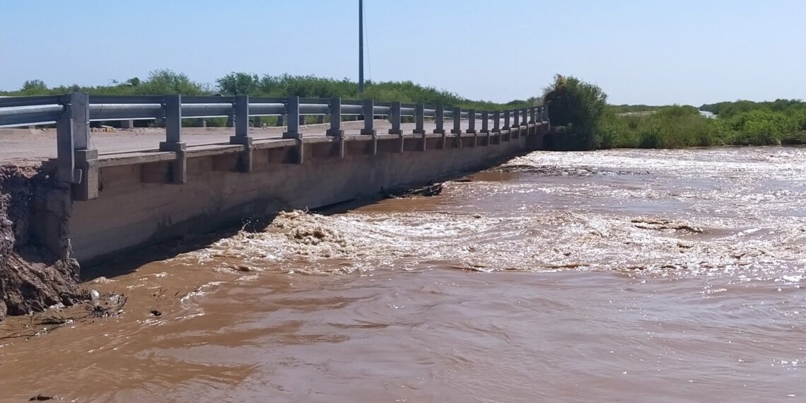 Buscan a un pescador que cayó al río Dulce esta madrugada
