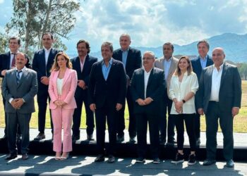 Massa y los gobernadores del Norte Grande firmaron la «Declaración de Güemes» bajo el lema «Sin federalismo no hay país»