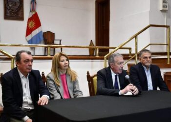 Reducción de 40% en tarifas energéticas, aumento del 100% en planes de emergencia y en tarjetas sociales