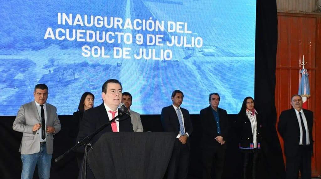 El Gobernador Dr. Gerardo Zamora dejo inaugurado el acueducto 9 de julio en Sol de Julio