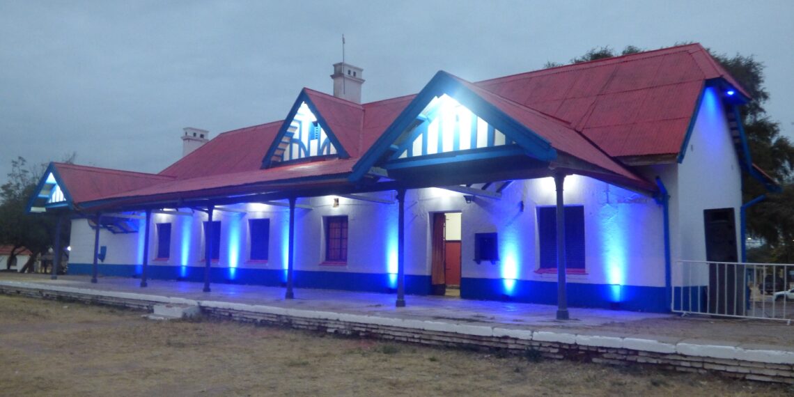 Un jueves gris, con lloviznas y niebla sobre Santiago del Estero