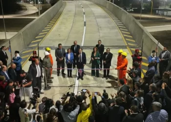 Zamora inauguró la primera etapa de la obra del viaducto de la Av. Alsina y Núñez del Prado