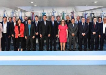 Massa mantuvo reunión con gobernadores y recibió el apoyo de los mismos de cara al balotaje