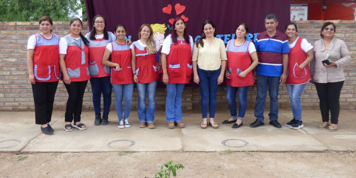 El Jardín de Infantes N° 127 presentó el proyecto SEMBRANDO SOMBRAS con el acompañamiento del Municipio